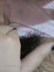 推油俱乐部 男技师给美女顾客推油时 老板娘拿起手机拍摄 顾客要阴道按摩 老板娘亲自来做