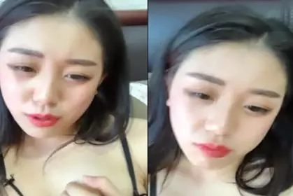 高颜值短发大奶美女主播全裸椅子上按摩器自慰 跳蛋爆菊振动棒抽插呻吟娇喘很是诱惑喜欢不要错过