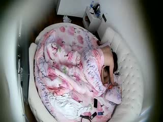 小旅馆黑心老板暗藏摄像头 偷拍小胖哥和漂亮的小女友各种姿势啪啪啪