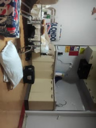 9x著名圈主张总萝莉长裙妹纸，跪地深喉口交，撩起裙子掰开屁股玩弄，穿上白丝情趣装诱惑