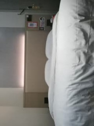 【采花的阿郎】，24岁，兼职小护士，短发清秀，肤白水多，超近距离特写骚穴，后入表情，精彩佳作