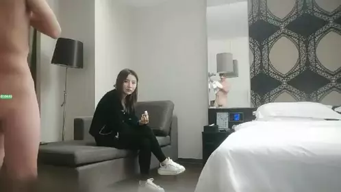 战神小利高品质探花服务的好再给你小费镜头前深喉小穴超粉嫩用屌磨蹭插入喊好紧紧的你喜欢吗宝贝