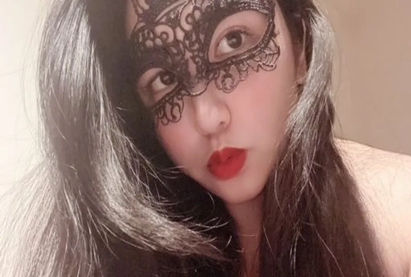 舔着自己的水 ? 让身体兴奋到不由自主的摇了起来 swag最劲爆??