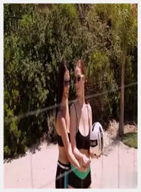 角质 大 奶 女同性恋者 惊人的 猫 舔 后 激情 身体 按摩