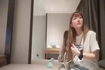 女神！女神！新来网红美女，无敌粉奶无毛嫩穴，情趣露奶装，跳蛋震穴，强力推荐