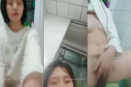 少妇双人啪啪哺乳期还能挤出乳汁上位骑乘