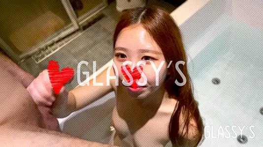 FC2-PPV-4665799 18歳の制服姿