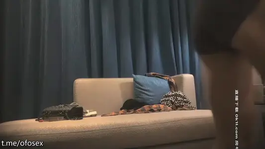 【#91沉先生探花】颜值不错豹纹裙妹子开档黑丝摸逼擡腿侧入猛操