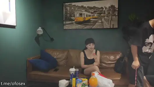 【#熟女探花】熟女收割机，颜值提升，风骚人妻，兄弟3P，大胸尤物，骚浪劲爆