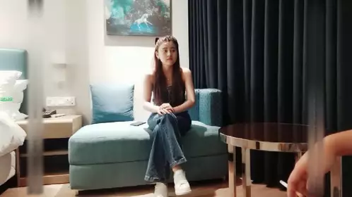 一哥夜色探花约了个黑衣纹身性感妹子，调情扣逼站立后入再到床上玩大力猛操