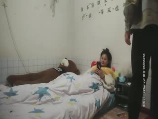 【浪花兄弟探花】兄弟转泡良，清纯00后小姐姐，居家环境卧室偷拍，美腿苗条被干一炮