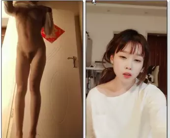 今日首秀连体网袜 情趣椅子上骑乘边口交 各种姿势换着操 搞得妹子太爽想要尿尿