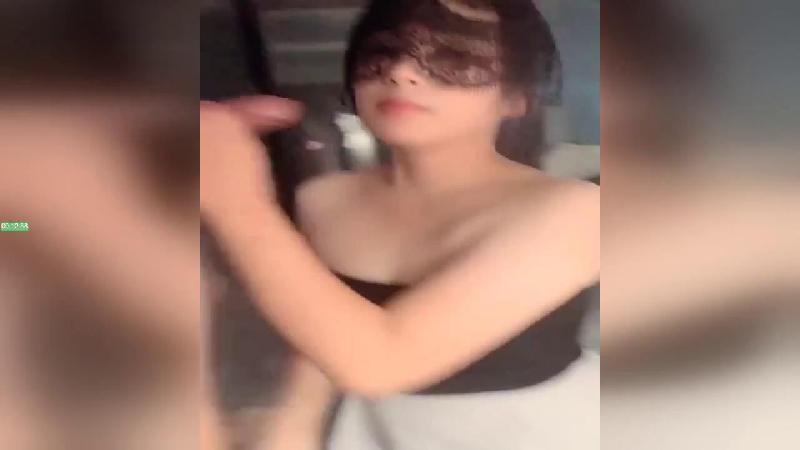 露脸清纯小妹妹和男友同居屋里日常性生活直播全过程完美露脸做爱啪啪