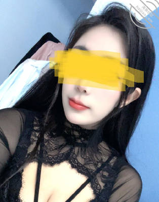 海角社区・偷情极品美妇中途给她老公打电话差点被发现了