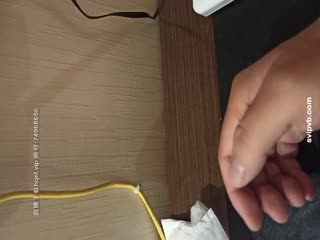 根叔酒店开房嫖妓找兼职妹偷拍直播逼毛茂盛在商场卖电器的长发兼职妹全套服务