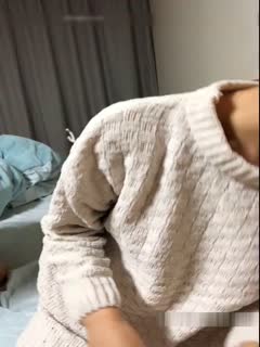 好白菜让猪拱了 ，极品网红脸兼职外围女被猥琐排骨男各种姿势干