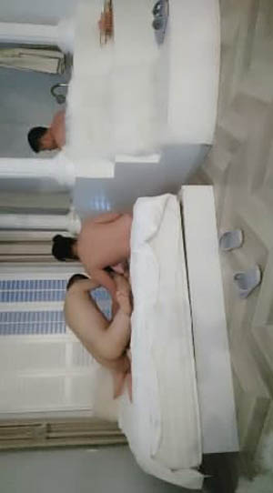 极品身材网红美女【樱桃妹妹】剧情新作  要和爸爸玩玩具直到水声不断再从后面进入