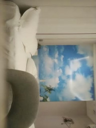 足浴店探花大白奶子肉肉熟女，揉捏奶子吸吮，近距离特写口交，抬起双腿猛操大屁股