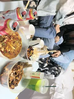 新人良家，23岁美甲店小姐姐，粉嫩的小逼逼，欲拒还迎推倒暴插，精彩推荐