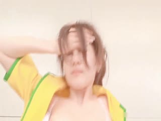 撸点极高【最强美腿长腿女神】比张韶涵还漂亮的甜美女神，直又长很有张力的美腿，极品尤物，暴力内射干得她尖叫连连，请带上耳机