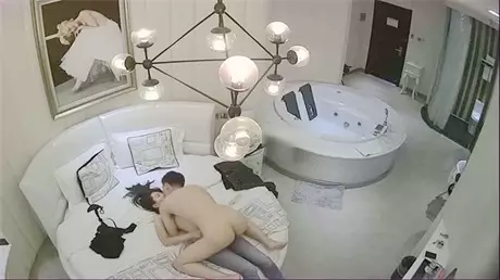 超性感漂亮的极品薄丝高跟外围女被大神干的受不了高...