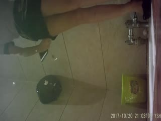 情趣酒店水滴摄像头TP胖哥带着逼毛很浓密性感的情人开房啪啪