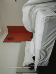 老李探花约草兼职少妇，活好不粘人深喉大鸡巴，叫声骚配合大哥各种姿势爆草抽插，浪荡呻吟不止射完还给舔