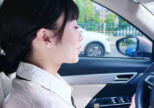 杏吧原创・都市年轻女白领老板私人秘书