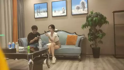 【我有一台拖拉机】顶级高端外围场苗条00后女神清纯初恋脸小仙女在仙丹加持下到达高潮