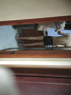 2021_12_2，【 清纯少妇致命诱惑 】，30岁良家小少妇，厨房做饭被扒光，露脸，肤白风骚穴粉尤物，后入浪叫连连真动听