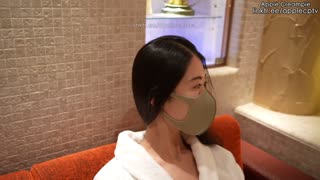 极品身材大长腿无套爆操小骚穴，女神床上就是这幺放荡