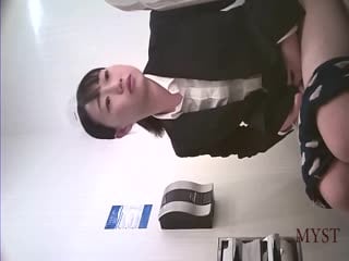 我的学妹是射精管理员　浓厚精液射到脸上还清洁口交