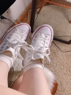 最新自购200元火爆推特小结巴2019新作 ，小熊背心牛仔裤 三点全露 酷可爱 原版私拍235P 高清720P原版无水印