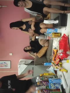 今夜俩小伙迎战三人妻，乱伦群P大场面，超清4K设备偷拍，震撼劲爆必看